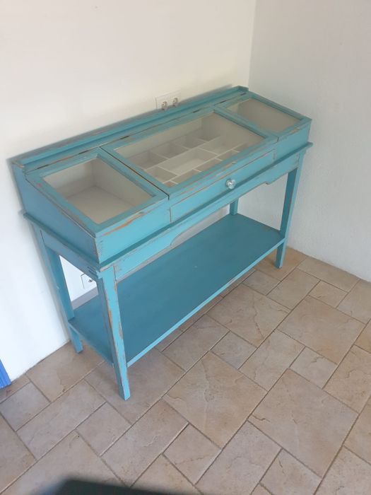 Vitrine/Mesa Vintage em Madeira Maciça – Shabby Chic