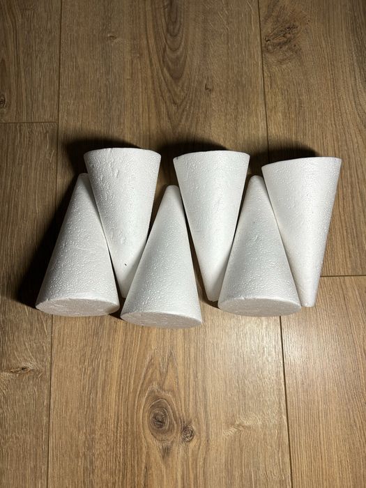 Stożek styropianowy 6 sztuk