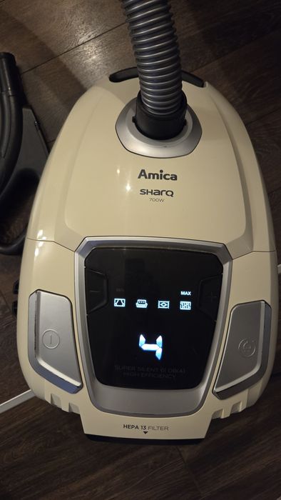 Odkurzacz Amica Sharq