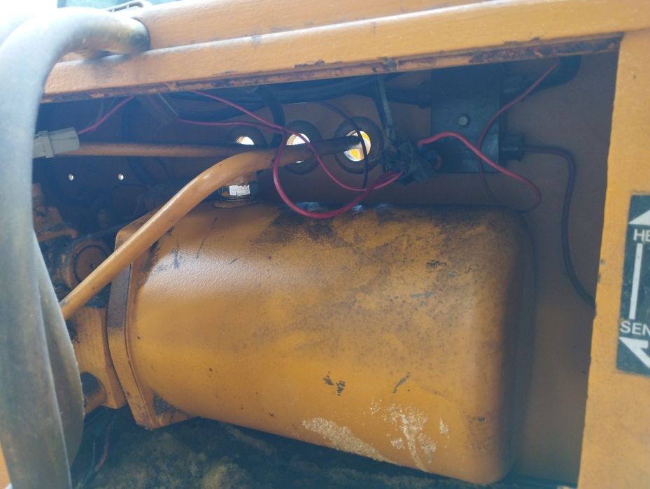 Навантажувач електричний вилковий