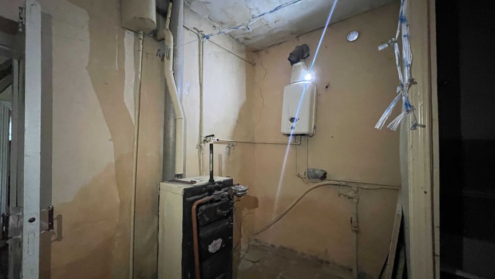 Будинок ПІД ЗНЕСЕННЯ та 25 соток у с.Княжичі 7 км до Києва