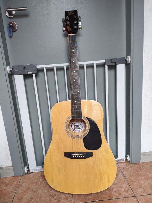 Viola  acústica nunca usada