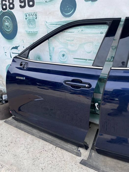 Toyota Highlander двери дверь двері передні задні ліві