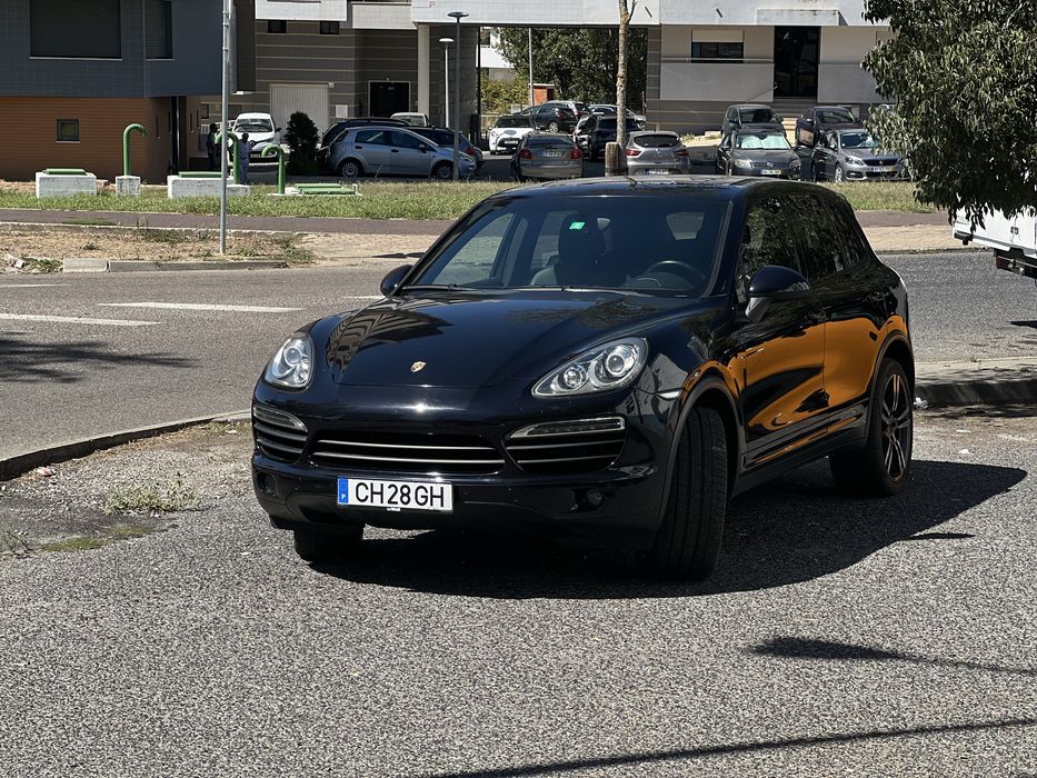 Porsche cayenne s hybrid 2010