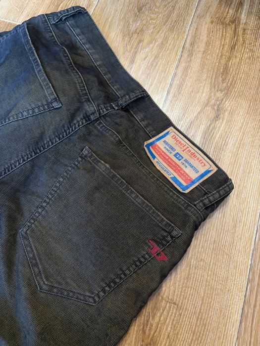 Оригинальные джинсы Diesel  W29