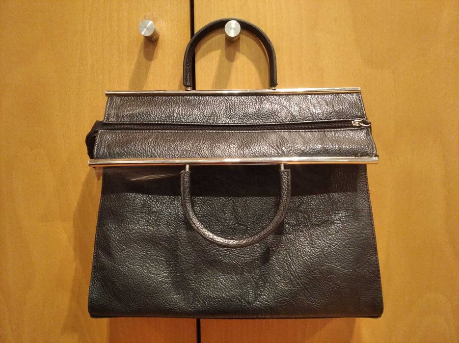Bolsa / carteira / mala de mão Parfois, pele sintética preta, efeito craquelê