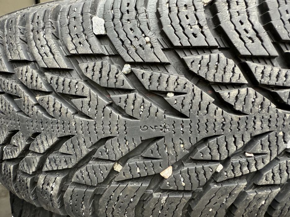 215/60R17 100 R Nokian hakkapeliitta R3 SUV