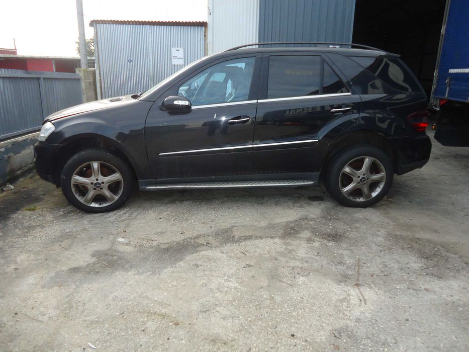 Mercedes ML 320 Cdi 4-matic de 2008 só ás peças