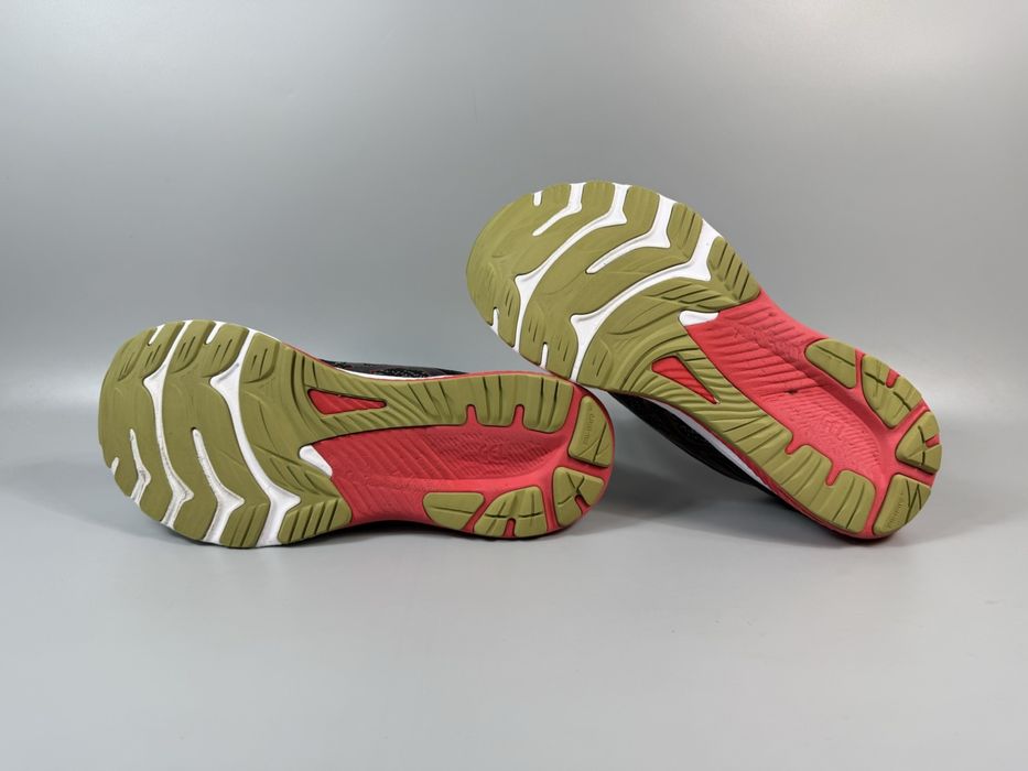 Кросівки Asics Gel-Kayano 29 розмір 44 (по устілці 28 см)