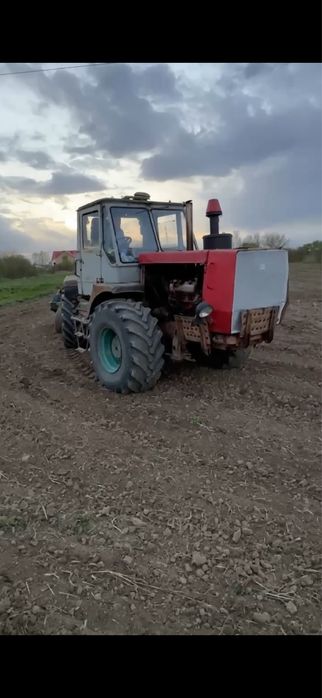 Трактор хтз т 150