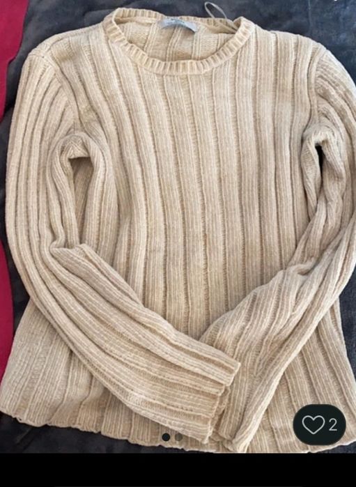 Camisola de lã fofa