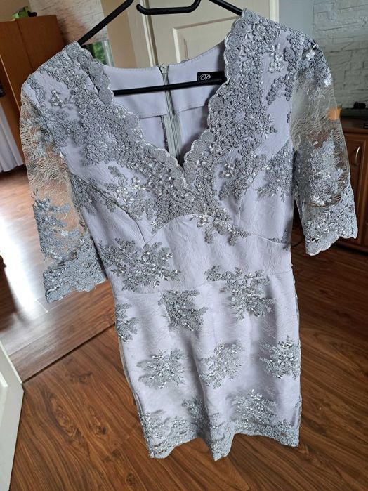Roco sukienka siwa koronka