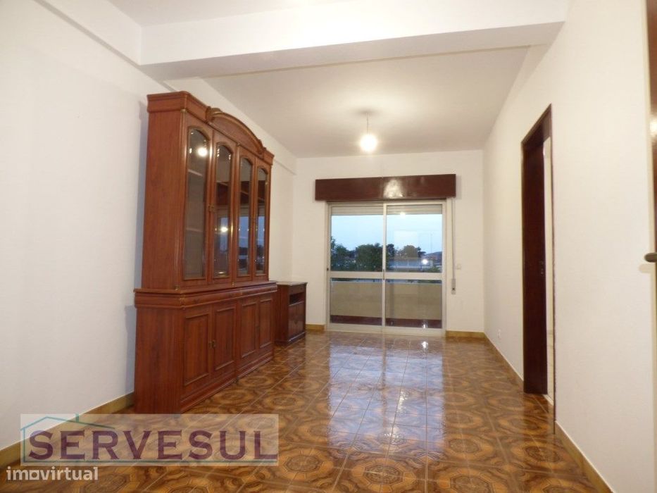 Apartamento de 4 quartos, localizado no centro da vila de Messines,...