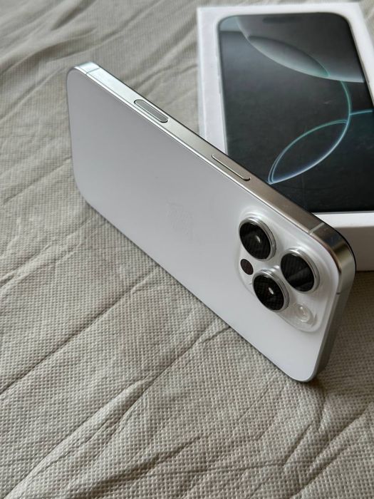 Продаю IPhone 16 Pro 128 Neverlock