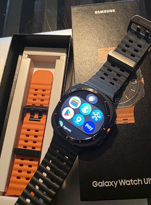 Samsung Galaxy Watch Ultra LTE c/ 2 Braceletes