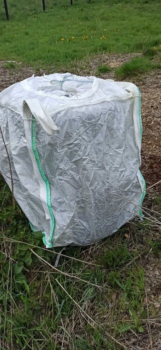 Big bag, góra i dół z lejem, po cukrze.