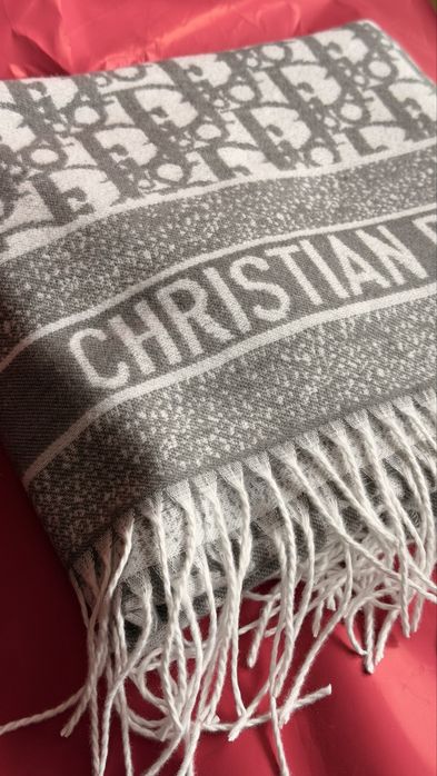 Damski szalik bardzo miekki