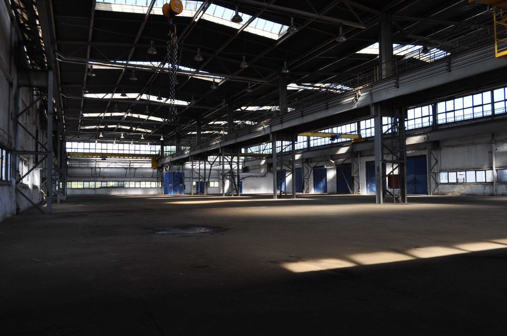 Wynajem hali produkcyjno - magazynowej 3239m2