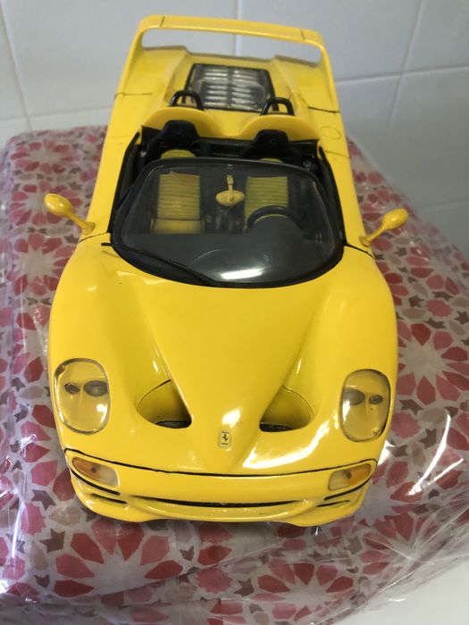 Carro de coleção Ferrari.