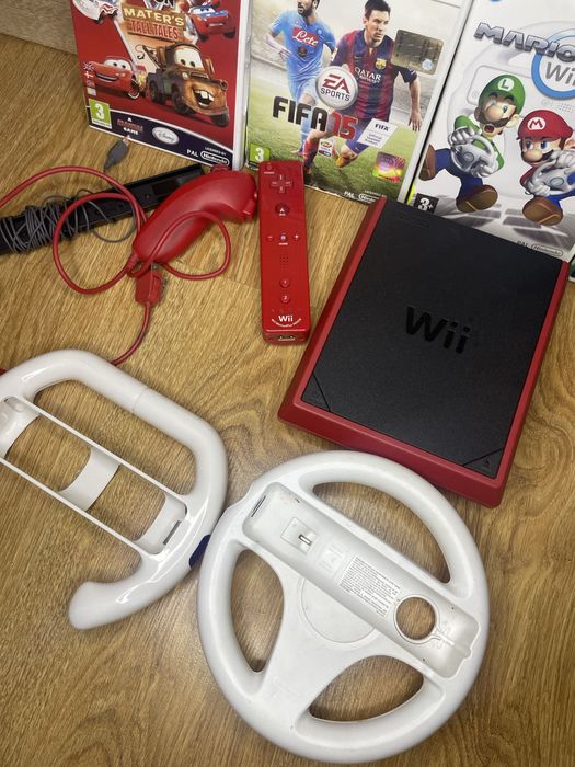 Konsola Wii Mini Red + Gry