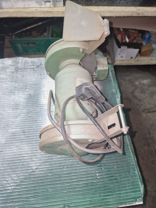 Esmeril pequeno ,220volt