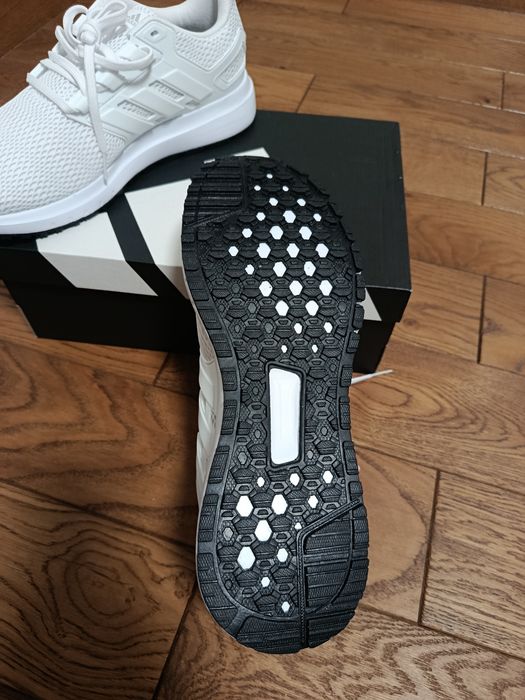 Продам нові Adidas Ultimashow білі. FX3631 Розмір 10.5 (44.5) 28.5 см