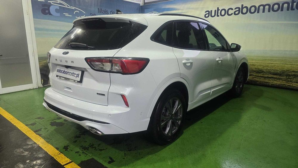 Ford Kuga 2.5 PHEV ST-LINE  -  Salvado