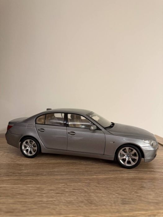 Колекційна модель BMW 5 series E60 Kyosho 1:18