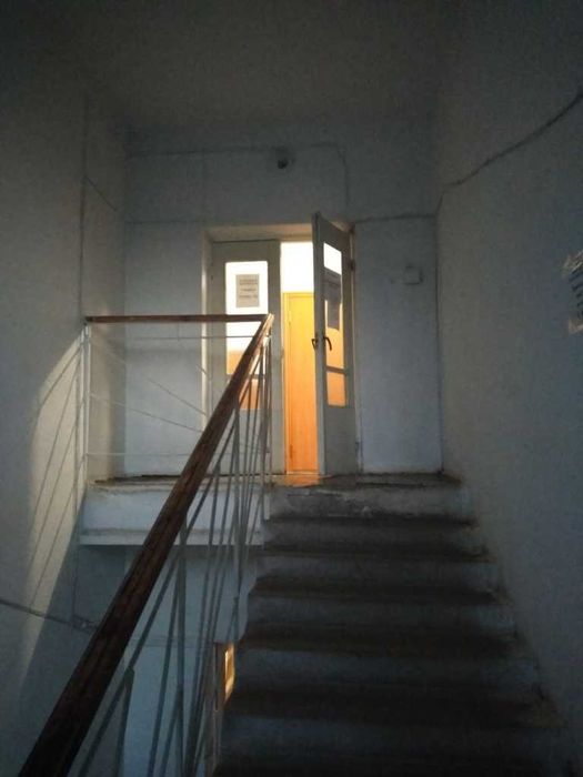 Продаж будівлі площею 810 кв / м