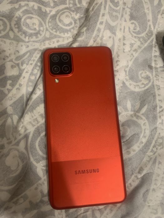 телефон Samsung A12