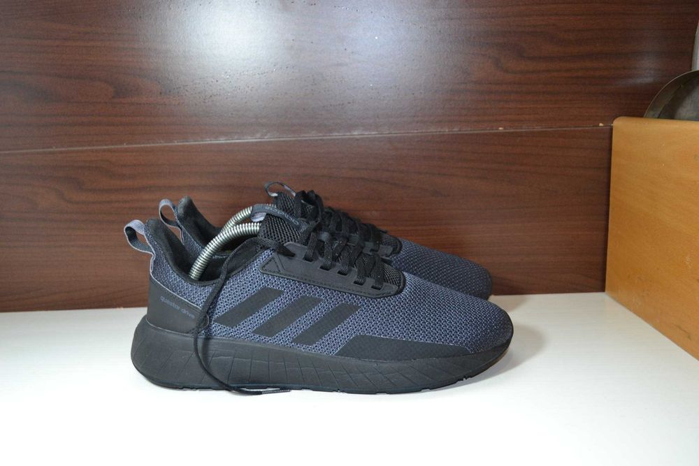 adidas questar 44р кроссовки оригинал