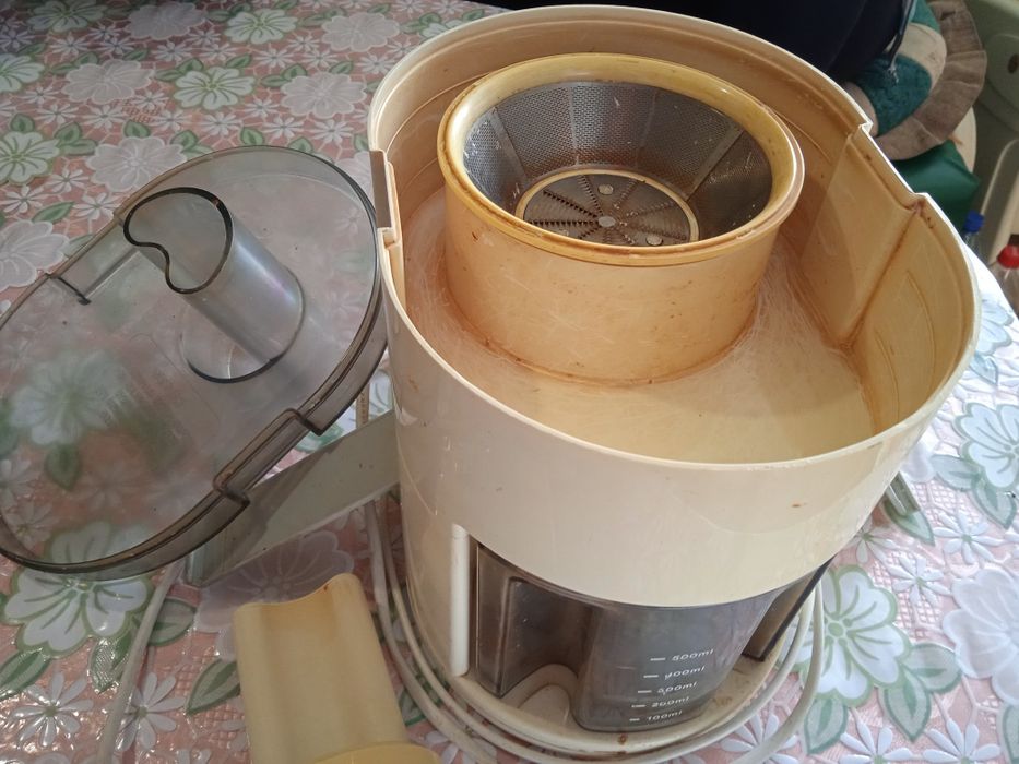 Електричний соковіджимач