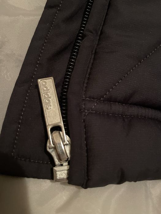 Куртка Adidas чорна