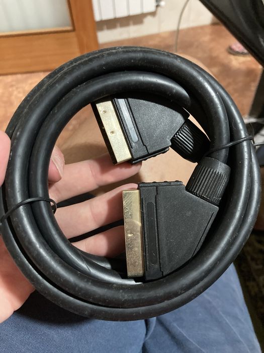 Cabo scart novo (possuo vários)