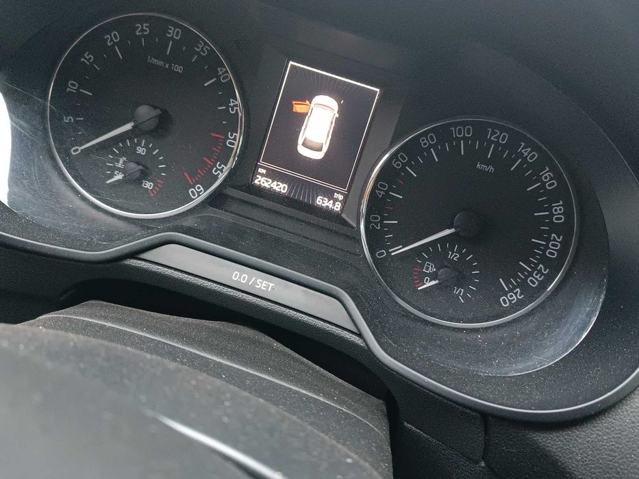 Продам skoda octavia a7 2.0 дизель
