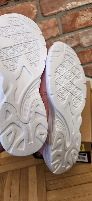 Nowe Sneakersy Fila Ventosa Teens 38 pudrowy róż damskie dla dziewczyn