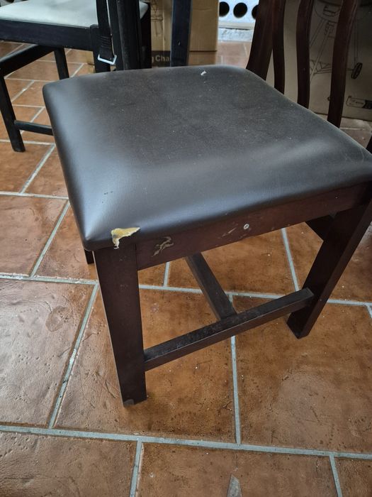 Table Set + 4 Chairs64738869724034123