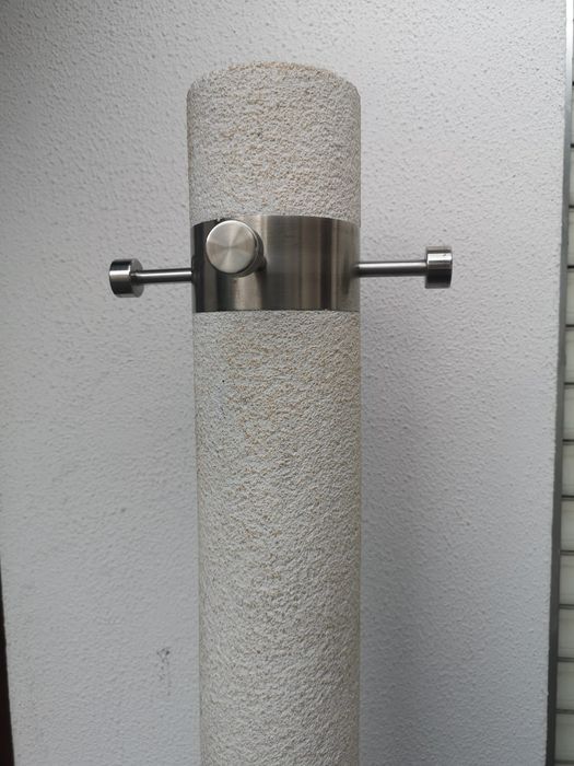 Cabide inox e pedra