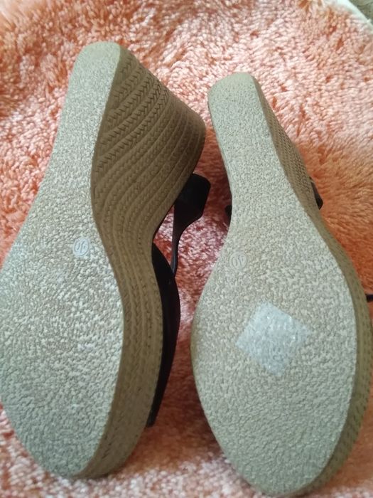 Buty 39/40.    .