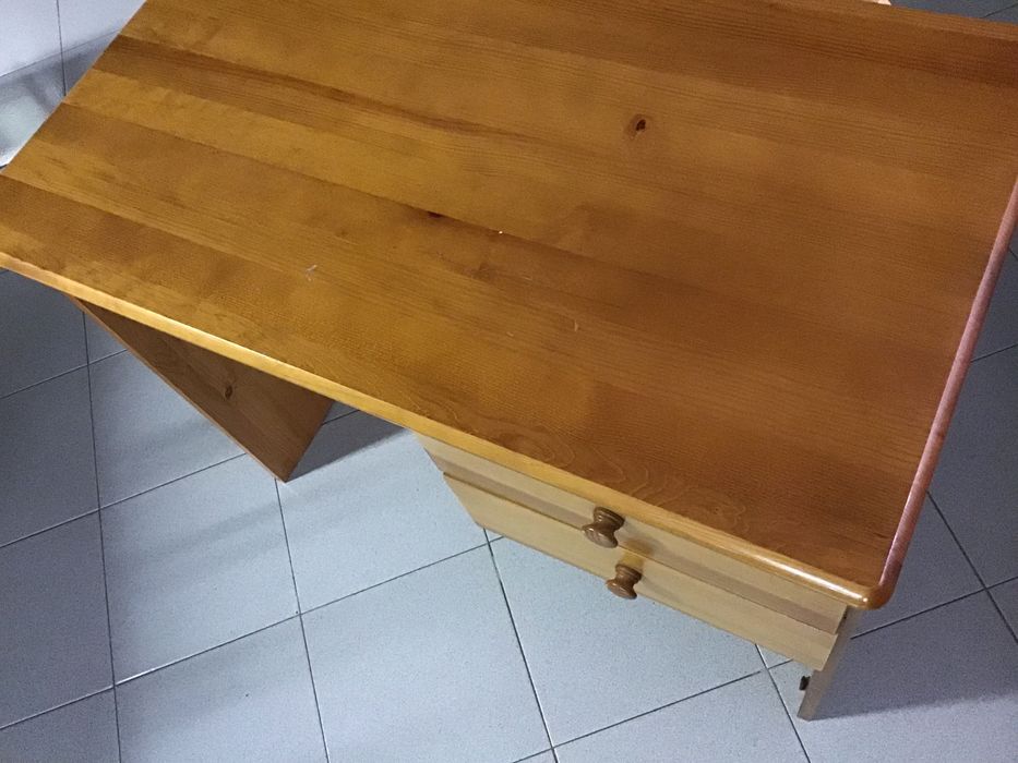 Secretaria em pinho