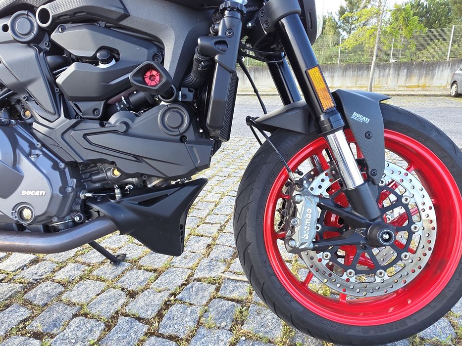 Ducati Monster 937