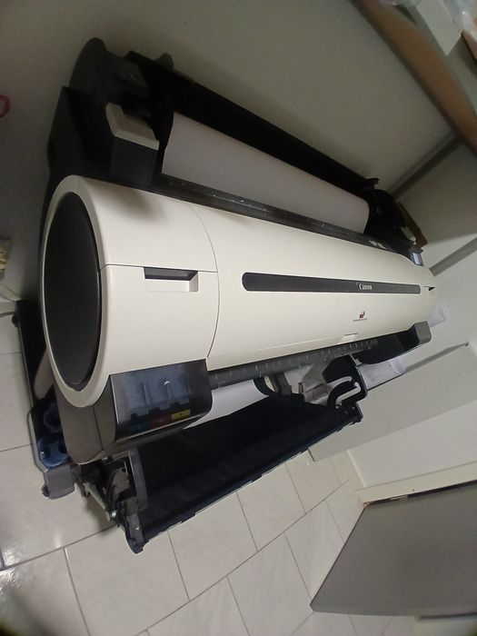 Canon, A0. Como nova.