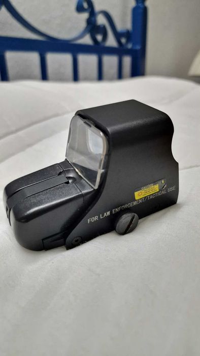 Mira holográfica Aim-O EOTech 551 (réplica) – red/green dot, com caixa
