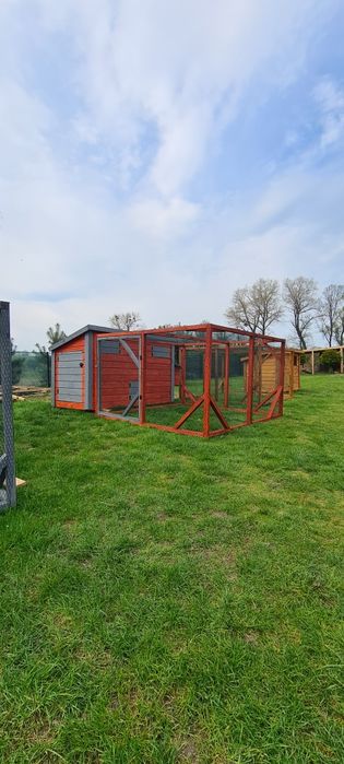 Kurnik drewniany