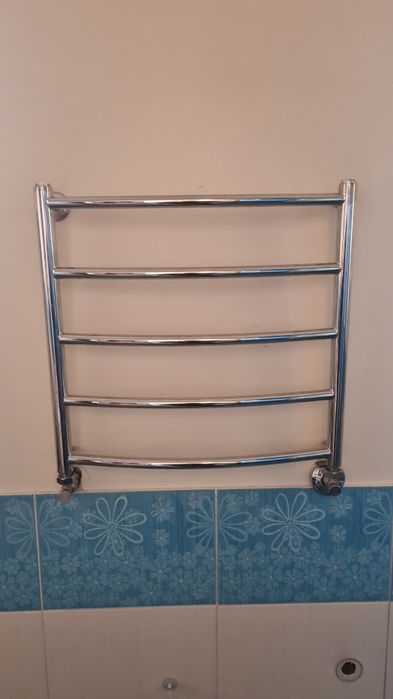 Полотенцесушитель 2шт разные