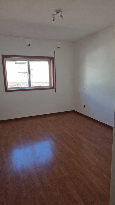 T3 com Garagem Box e Sótão em Vilela, Paredes
