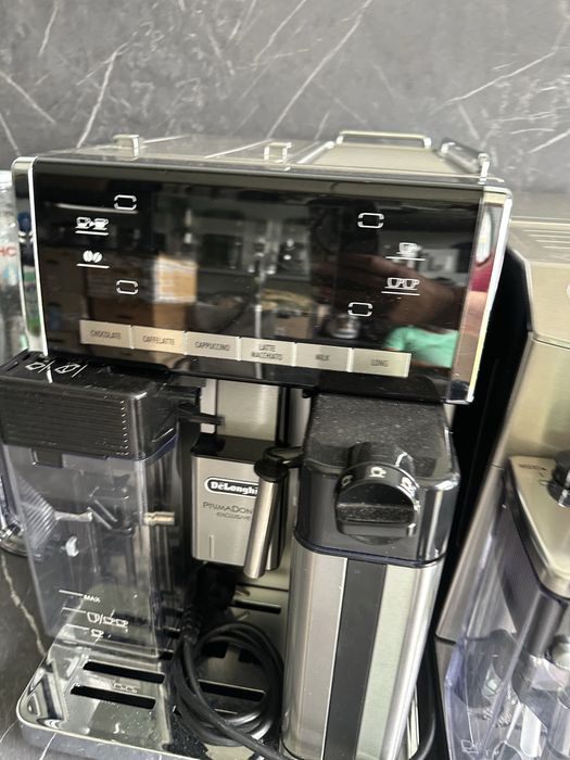 Кавові машини Delonghi з Європи