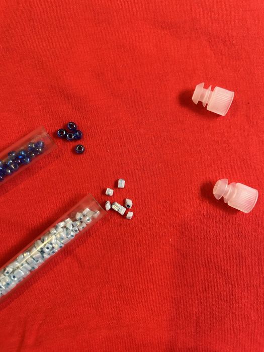 Pack missangas azuis.