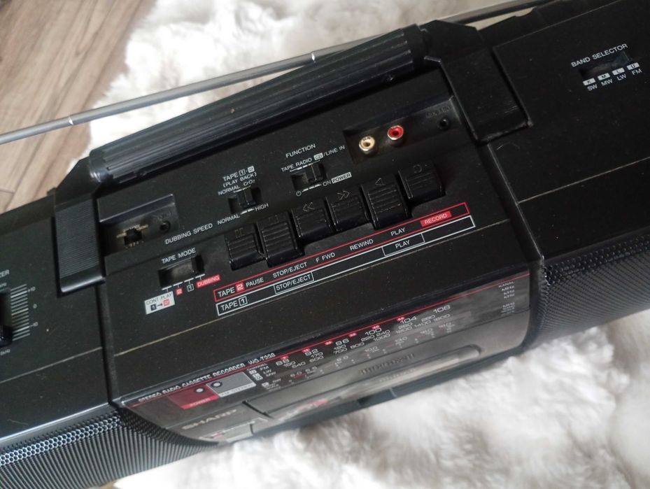 Radiomagnetofon Sharp