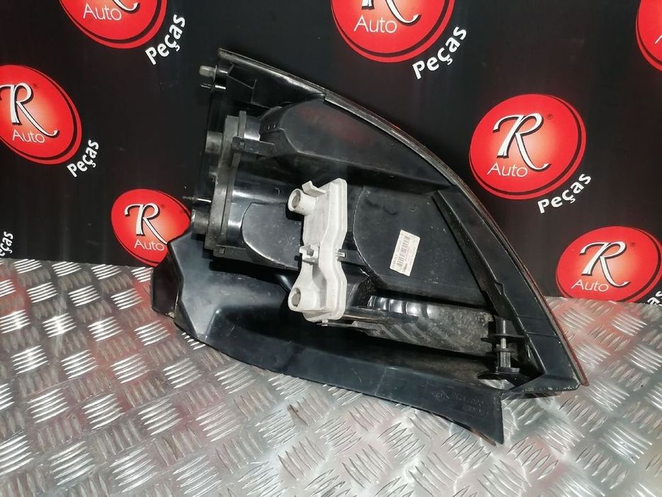 Farolim Stop Esq Renault Megane Ii (Bm0/1_, Cm0/1_)